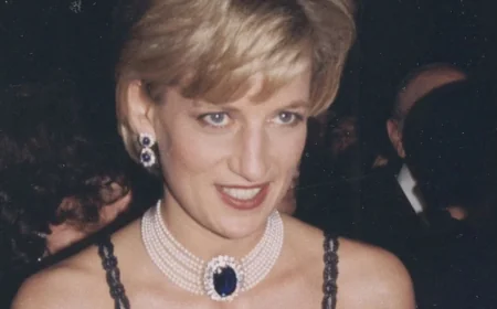 Diana Ripped Out Corset at Princess Diana 1996 Met Gala