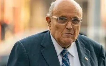 Giuliani Breathing on His Own After 9/11-Linked Hospitalization