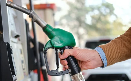Ottawa gas prices jump five cents Wednesday to 195.9 cents — Gas Price Tomorrow