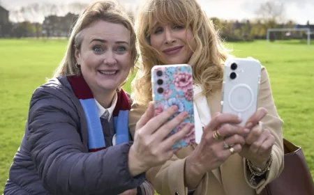 Lucy Punch and Joanna Lumley lift Amandaland to 7.4 million viewers