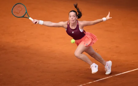 Tereza Valentová Beats Putintseva 6-3, 6-2 in Rome Debut