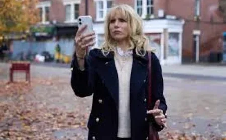 Lucy Punch lifts Amandaland Season 2 into a sharper return