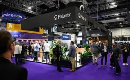 Palantir Sells $239 Chore Coat, 420 Jackets Vanish