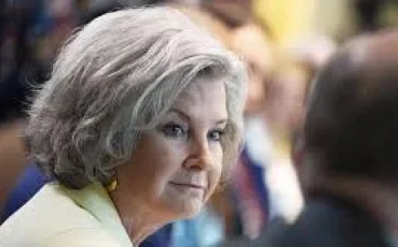 Susie Wiles receives Woman of Valor award with Trump tribute