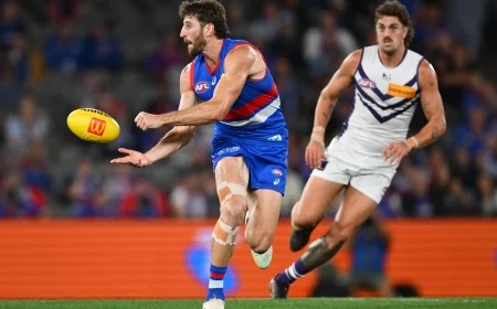 Marcus Bontempelli Set to Play Through Heel and Knee Issues
