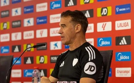 García Plaza urges Sevilla - Rcd Espanyol win with 16:00 home test