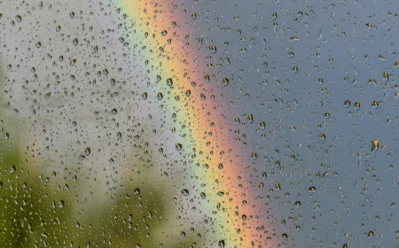 London Weather Outlook Points to 21C Before Cooler Air Returns
