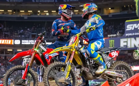 Hunter Lawrence Cuts Ken Roczen Lead to 1 Point — Supercross Today