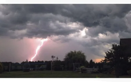 Environment Canada issues Tornado Ontario warning for Southwestern Ontario