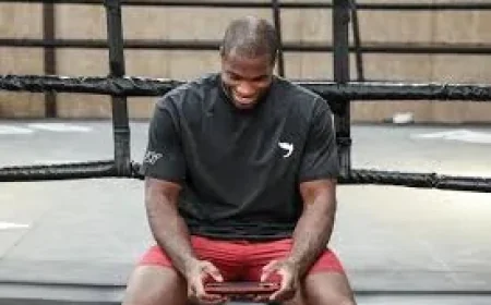 Frank Warren Defends Daniel Dubois After Manchester Questions