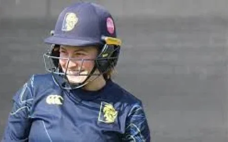 Mia Rogers and Leah Dobson Join 13-Player En-w Vs Nz-w Squad
