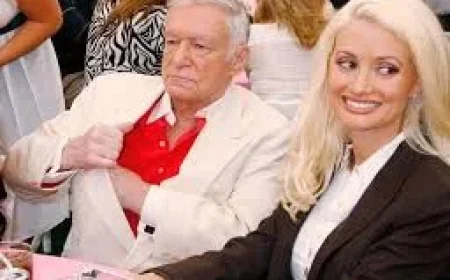 Holly Madison Says Group Sex at Playboy Mansion Was a Weird Scene
