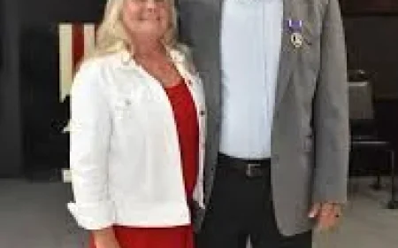 Aderholt Presents Purple Heart to Leigeber After 58 Years
