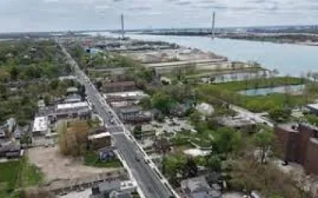 Stephen Hargreaves launches Sandwich Town campaign for Gordie Howe International Bridge