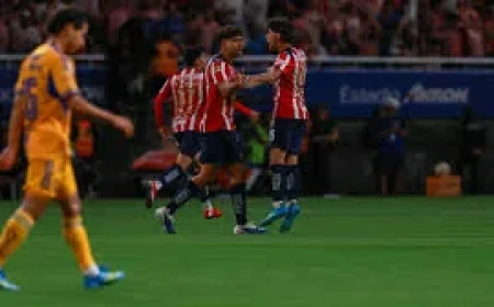 Sandoval impulsa a Chivas a Semifinales Liga Mx con doblete