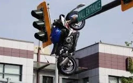 Delta Police Cite Speed in Motorcycle Hanging From Traffic Light Crash