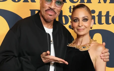 Lionel Richie Maps His 3 Children: Nicole, Miles and Sofia