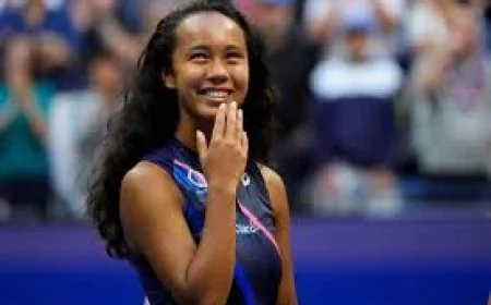 Leylah Fernandez Shares Rome Photo With Vincent Boily