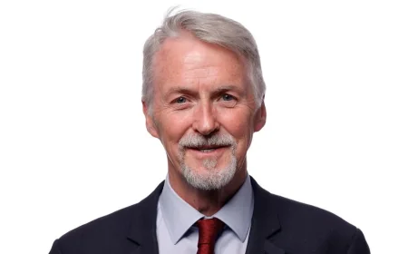 Huw Irranca-davies wins 85 votes to become new Llywydd