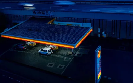 Essence: Yvan Cliche Warns Quebec Gasoline Could Climb Higher