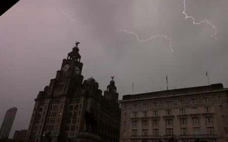 Met Office warns Liverpool of heavy showers and thunder risk — Weather Liverpool