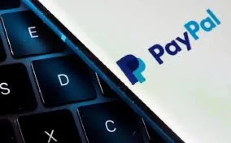Truist Cuts Paypal Target to $44 on Cross-Border Weakness