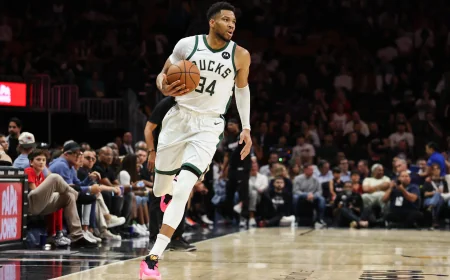 Giannis Antetokounmpo Trade Proposal Sends Him to Portland Trail Blazers — Golden State Warriors