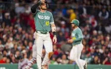 Trevor Story Stays Put While Red Sox Wait on 2026 Bat