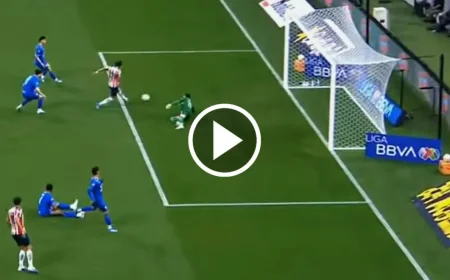 Santiago Sandoval Lifts C.d. Guadalajara Past Cruz Azul Rebound
