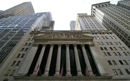 Legal & General 8.6% Yield Draws US Income Investors