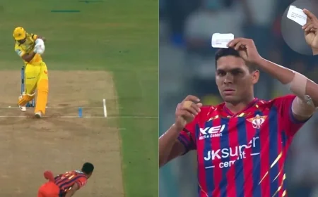Akash Singh Takes 3 Wickets With Handwritten Note Against CSK