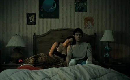 Inde Navarrette Leads Obsession Into Toronto Theatres Friday
