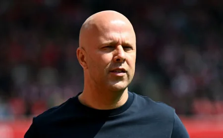 Liverpool Keep Fsg Arne Slot Decision After 1-1 Chelsea Draw