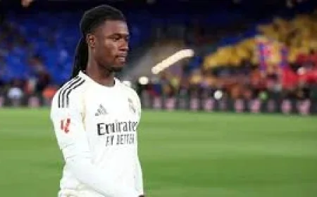 Deschamps Leaves Camavinga and Kolo Muani Out of 26-Man Gusto Chelsea