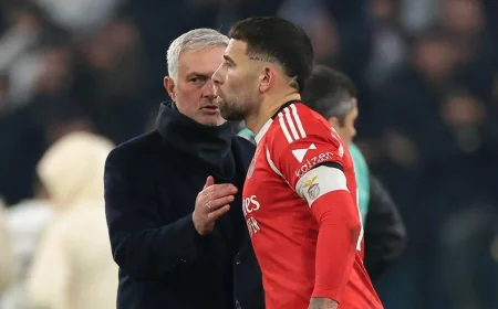 Mourinho Calls Benfica Second Place a 'milagre' Before Braga - Estrela Amadora