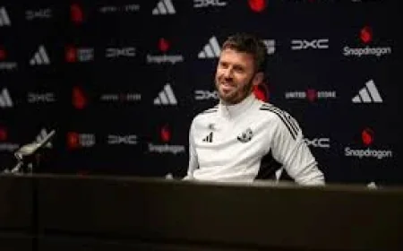 Carrick Plans Youth Run at Brighton in Man U Game