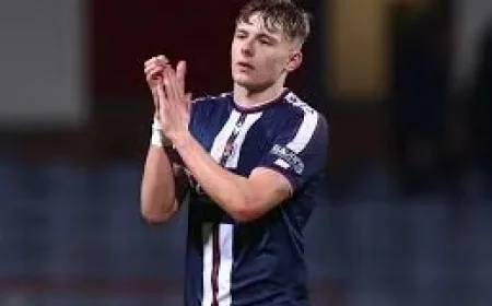 Stephen Robinson Returns to Dens Park for Dundee Vs Aberdeen