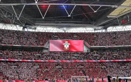 Sir Tom Courtenay Backs Hull City Ahead of Wembley Final — Hull City Wembley Ticket Sales
