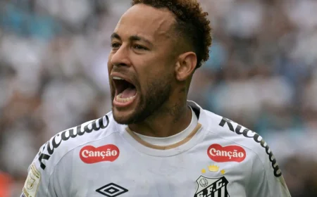 Neymar Jr Furiously Resists Wrong Substitution in Santos’s 3-0 Loss
