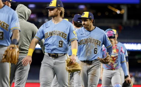 Brewers Vs Cubs Opens With Milwaukee's 3-2 Division Series Edge