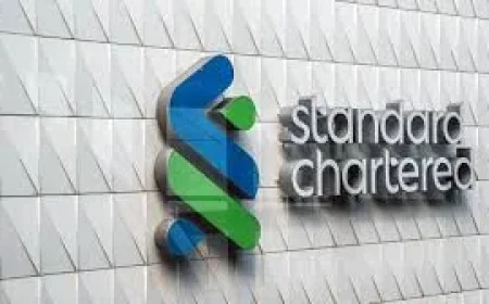 Standard Chartered Will Cut 7,800 Back-Office Roles by 2030