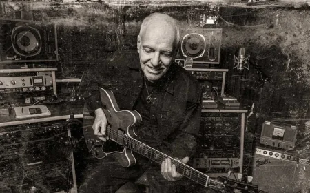 Peter Frampton releases Carry The Light after 16 years, Frampton returns