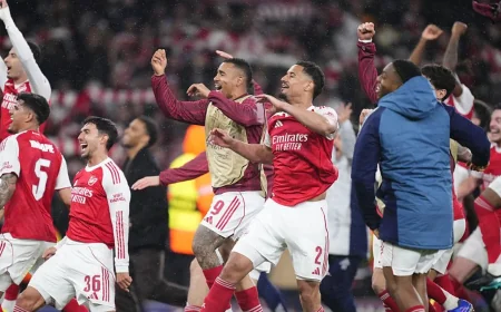 Zubimendi Backs Arsenal Parade With London Dressed in Red