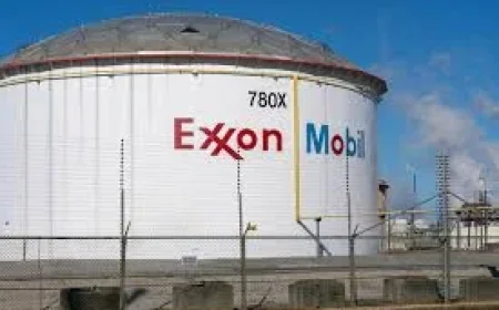 Exxonmobil Buy at $160.49, Chevron Hold at $196.12