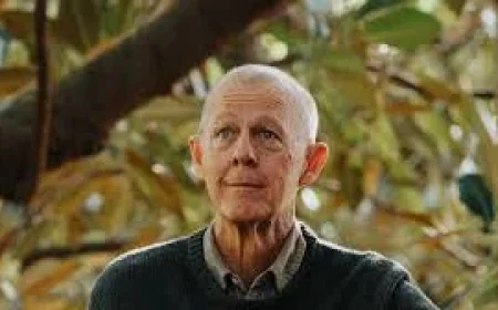 Dr Carol Booth warns Invasive Species could risk half of Sydney's trees