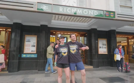 Vassos Alexander completes 100km District Line run in Sunday challenge