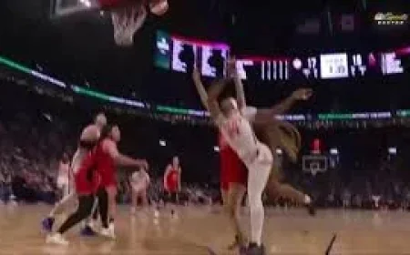 Aneesah Morrow hits the basket and Sun gain momentum