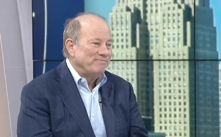 Mike Duggan drops independent Michigan governor bid, race shifts