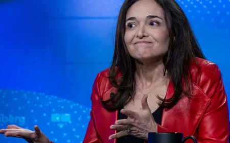 Sheryl Sandberg Says 10-Year Career Plans Are Dead in AI Era