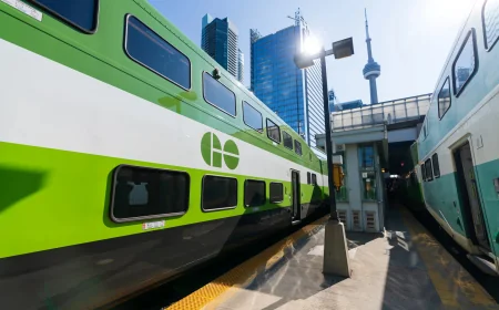 Metrolinx warns Lakeshore East Line delays reach 30 minutes